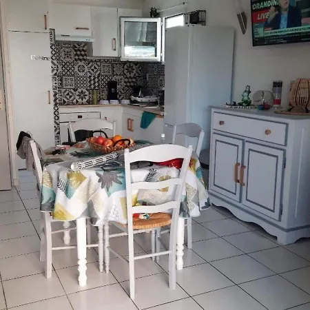 Vendres, 2 Pieces, 6 Personnes - Fr-1-701-3 Appartement Vendres